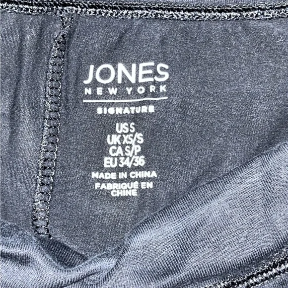 Jones New‎ York Signature Black Small Skort - Picture 9 of 10